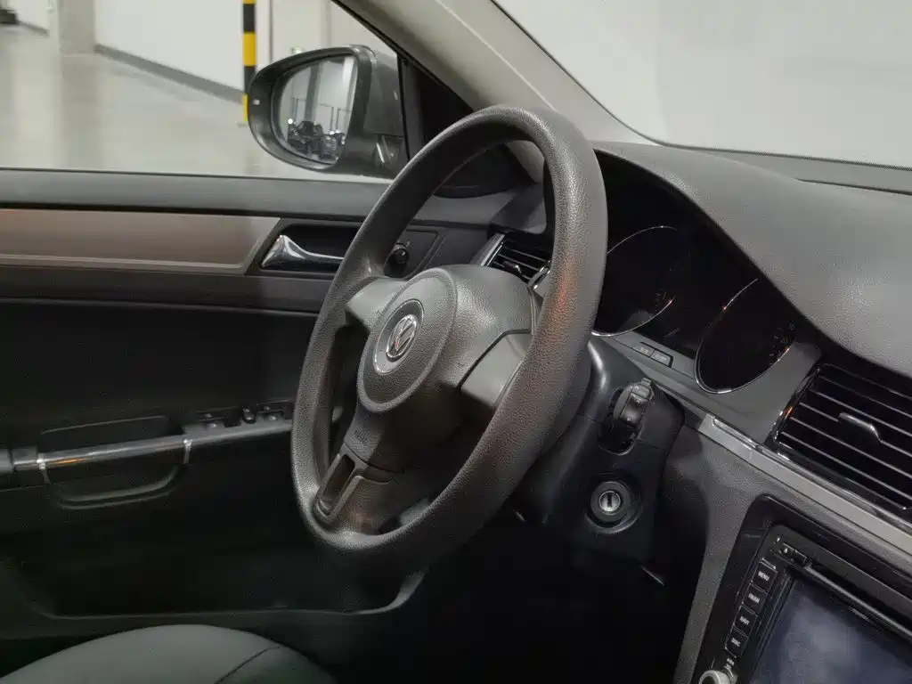 Volkswagen Bora 2013 2013 1.6L Manual Fashion Model