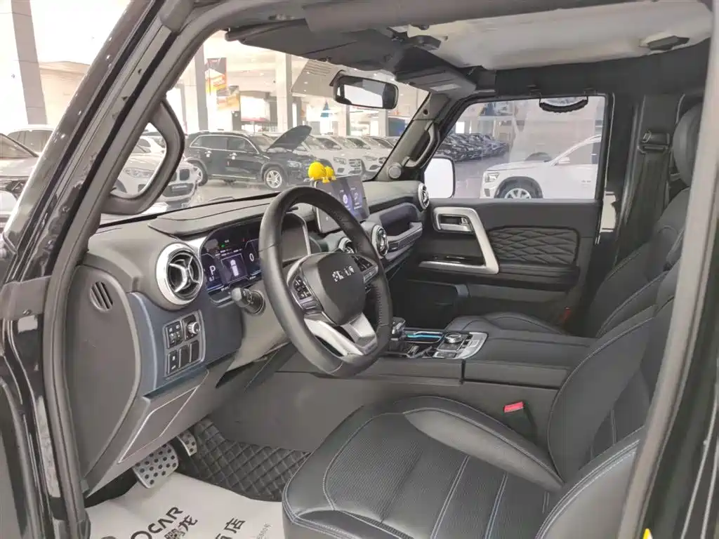 BAIC ORV Beijing Offroad BJ40 2024 2.0T Urban Hunter Glory Edition фото 28