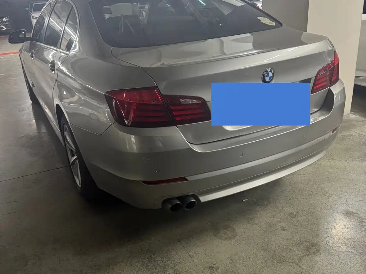 BMW 5 Series 2012 520Li Elegance фото 5