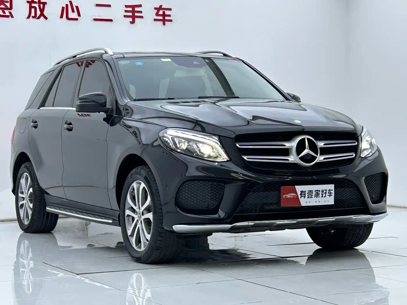 Mercedes-Benz GLE 2017 GLE 320 4MATIC Luxury фото 3