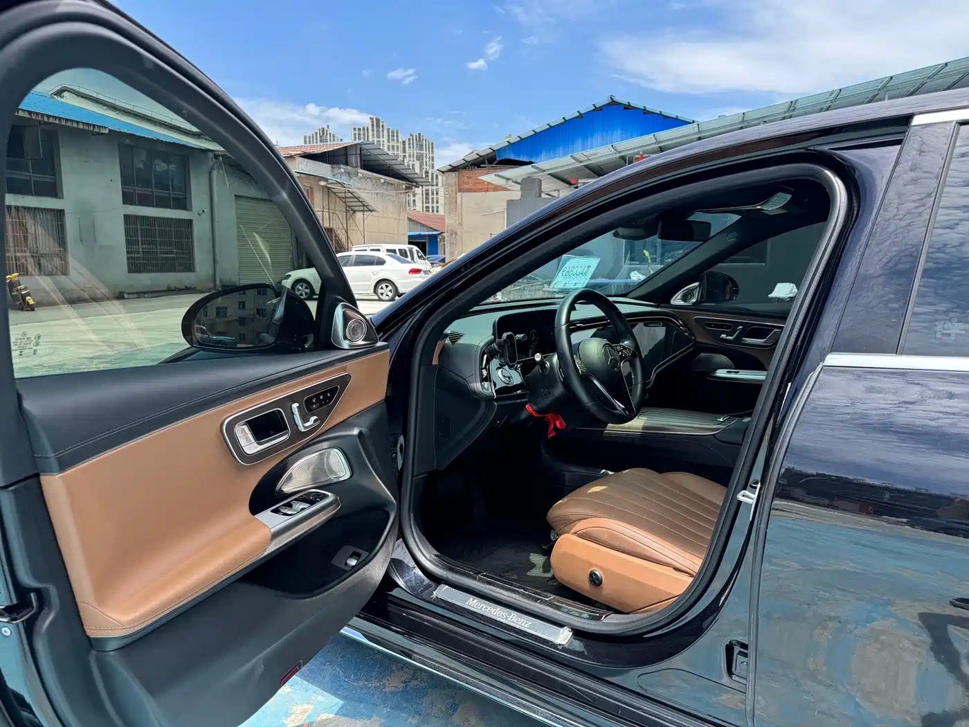 Mercedes-Benz E-Class 2024 Model E 300 L Luxury фото 9