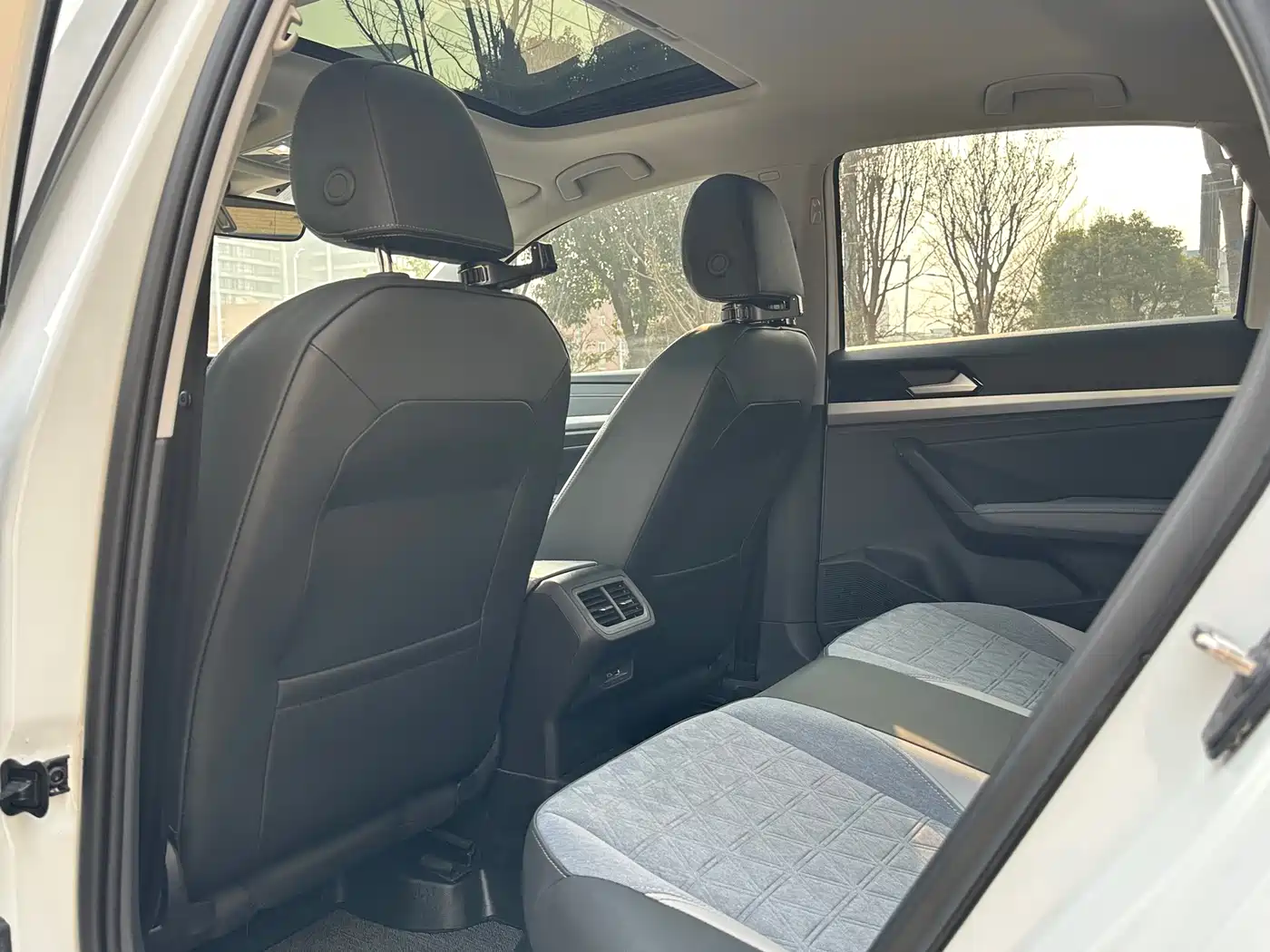 Volkswagen Lavida 2024 Model 1.5L Automatic Full Comfort Edition фото 7