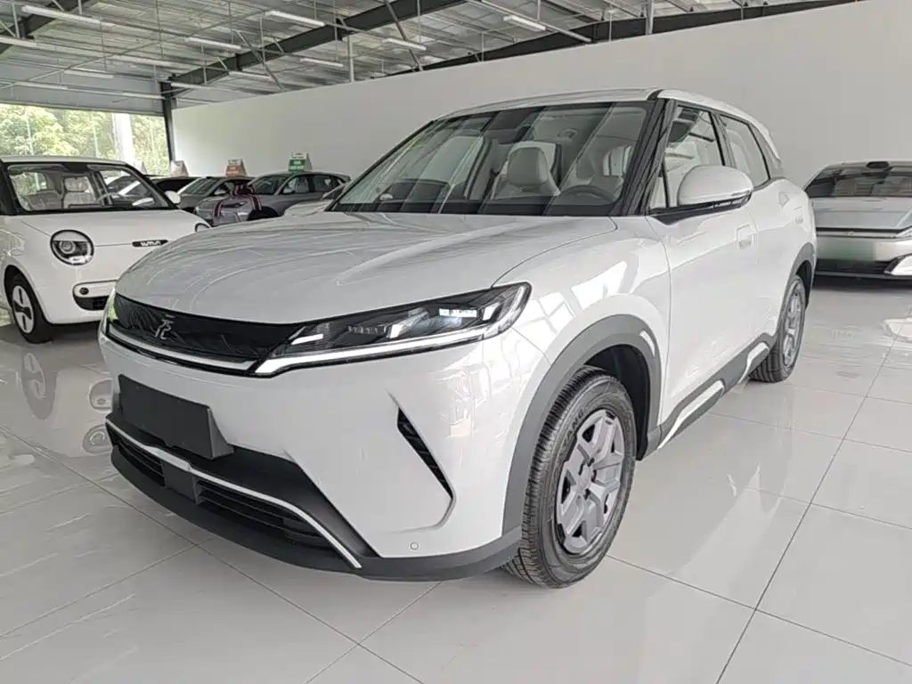BYD Yuan UP 2025 Model 301KM Navigator