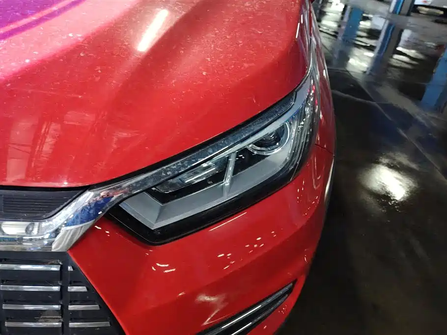 BYD Yuan New Energy 2018 EV360 Smart Connected Cool Edition фото 5