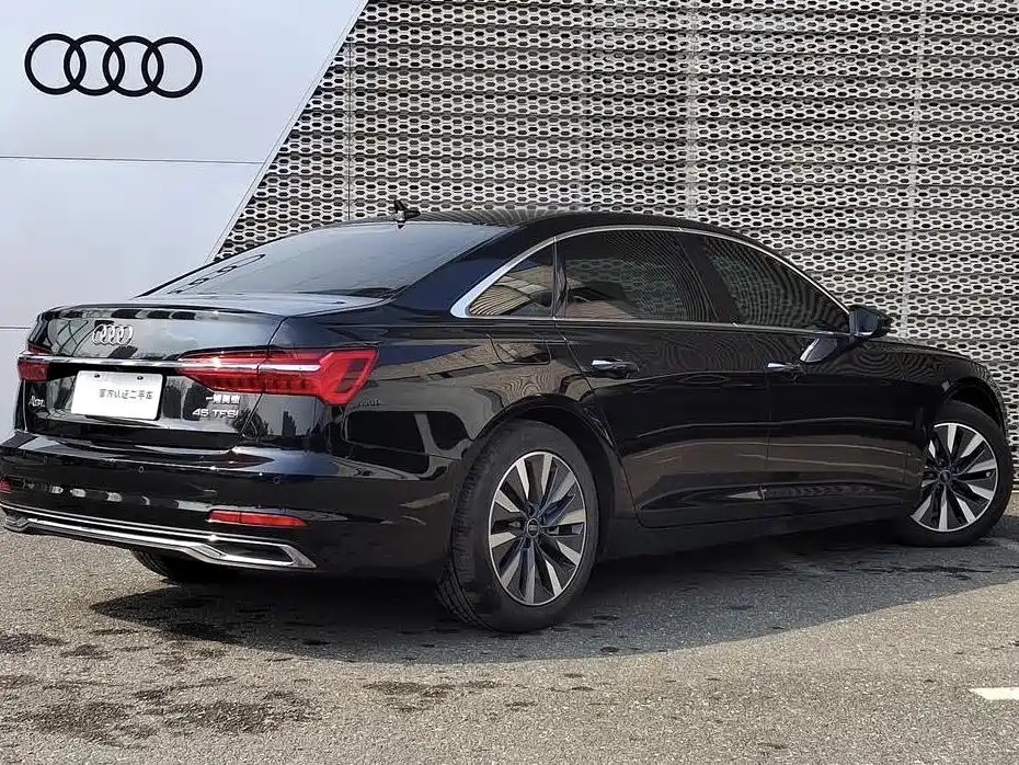Audi A6L 2023 45 TFSI Premium Selection Elegance фото 4