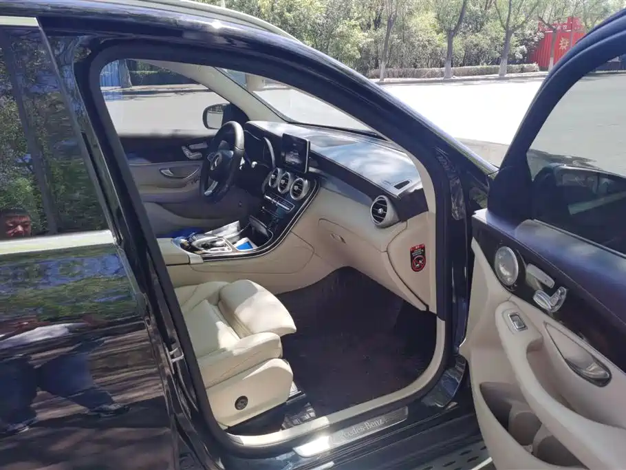 Mercedes-Benz GLC 2019 GLC 260 L 4MATIC Dynamic фото 8
