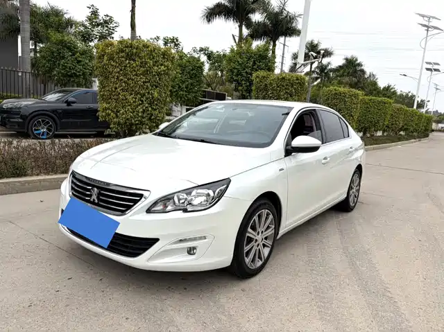 PEUGEOT 408