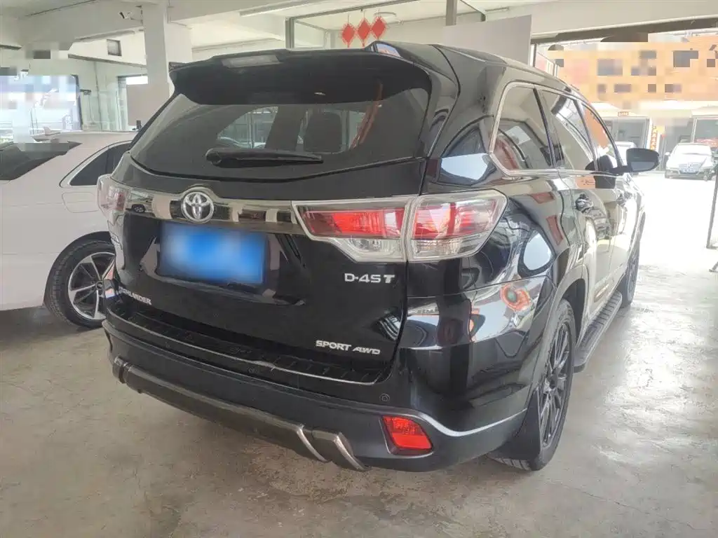 Toyota Highlander 2017 2.0T 4WD Gloss Black Limited Edition фото 7