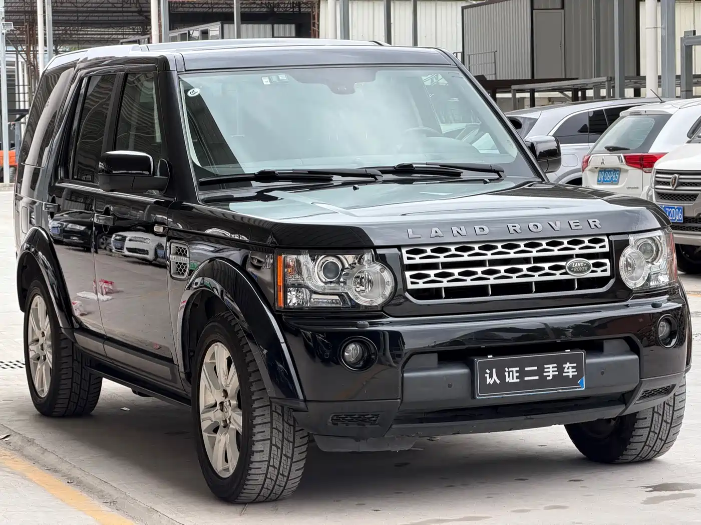 Land Rover Discovery 2013 3.0 SDV6 HSE Diesel фото 3