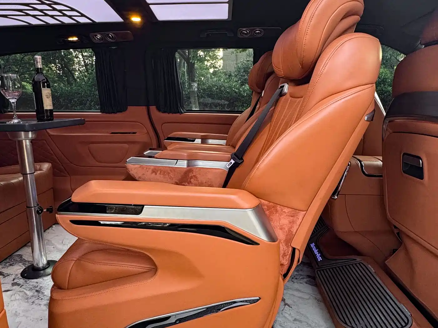 Mercedes-Benz Vito 2021 2.0T Business Edition 7-seater фото 29