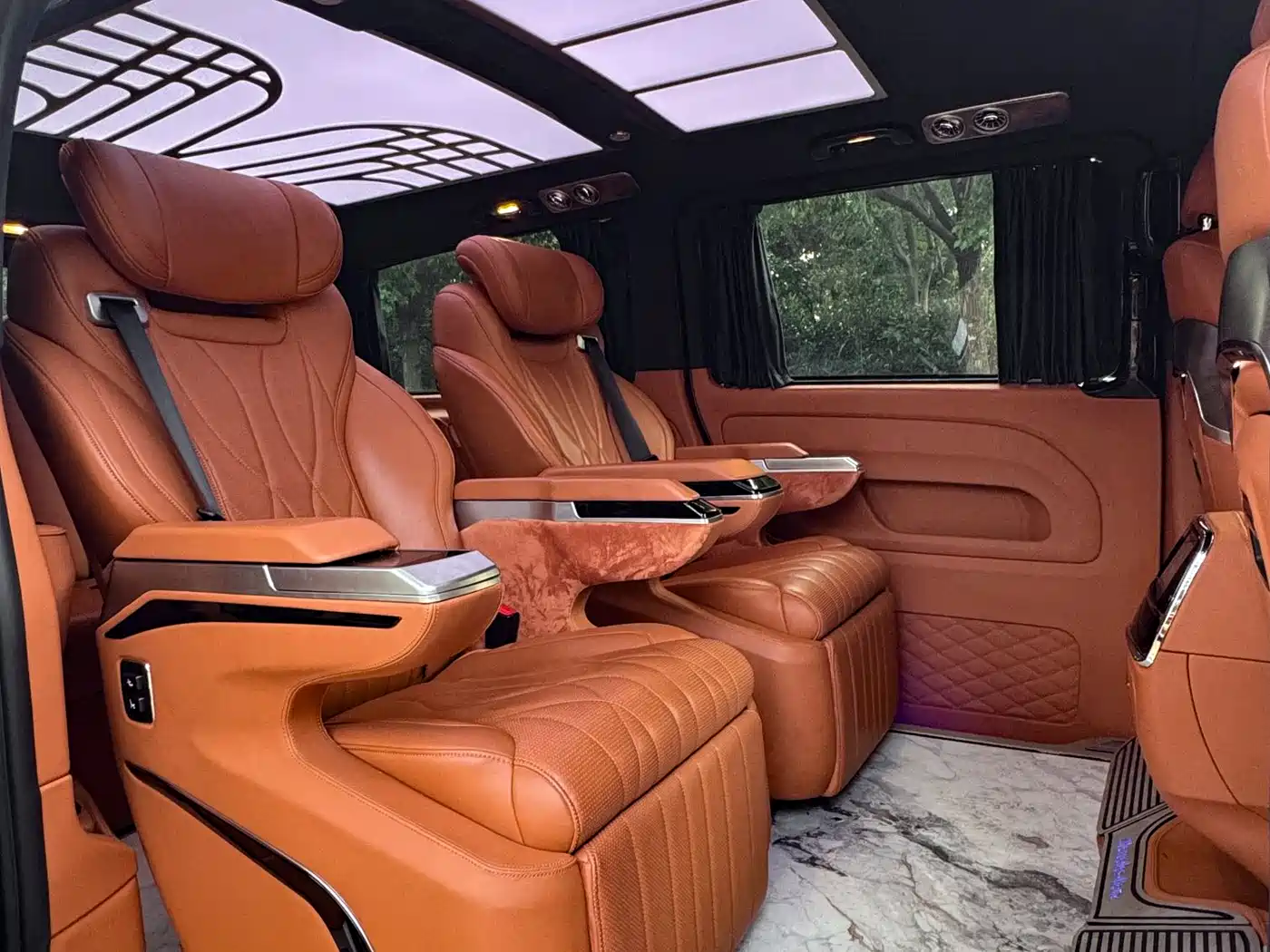 Mercedes-Benz Vito 2021 2.0T Business Edition 7-seater фото 12