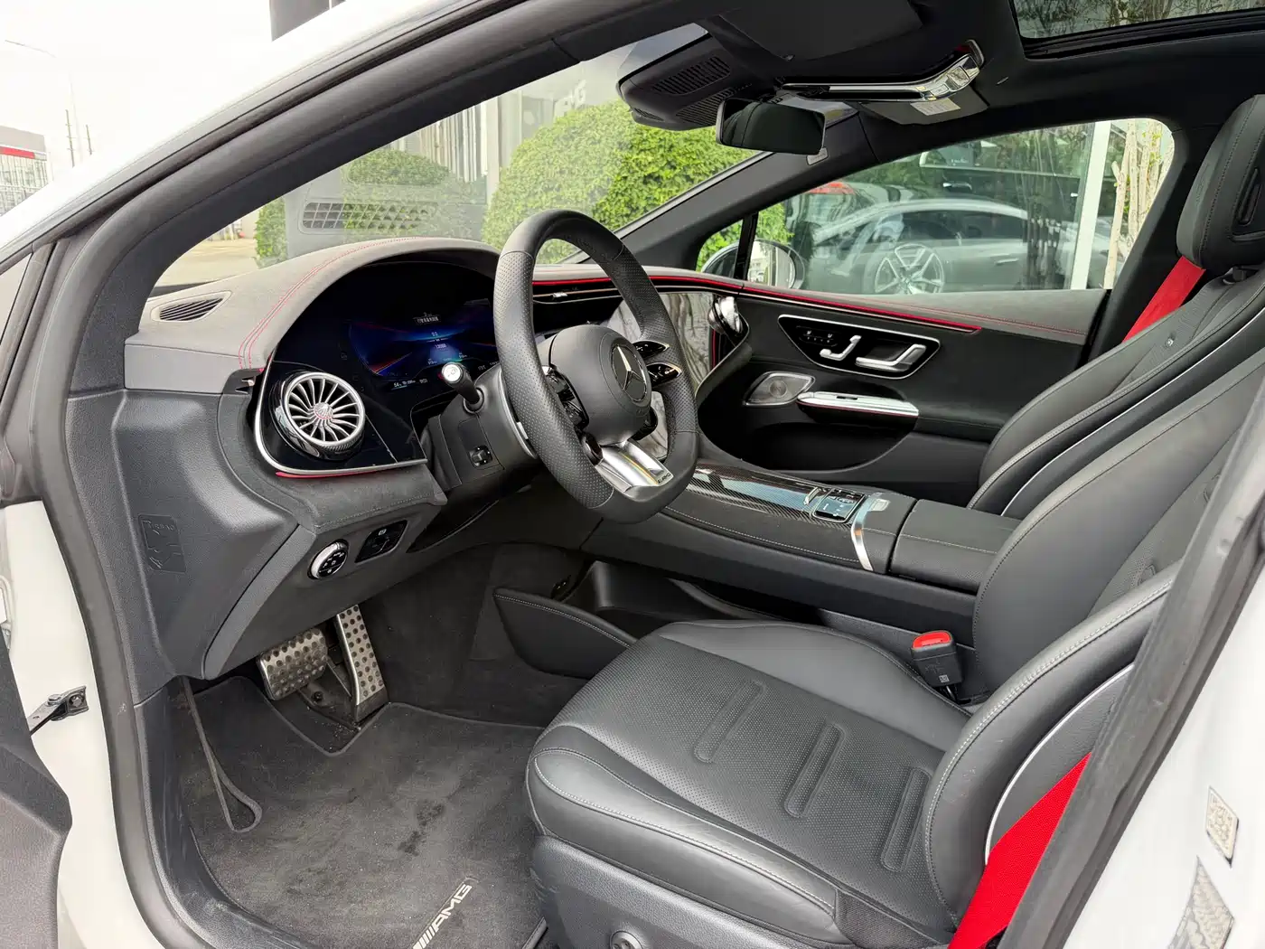 Mercedes-Benz EQE AMG 2023 AMG EQE 53 4MATIC+ фото 16