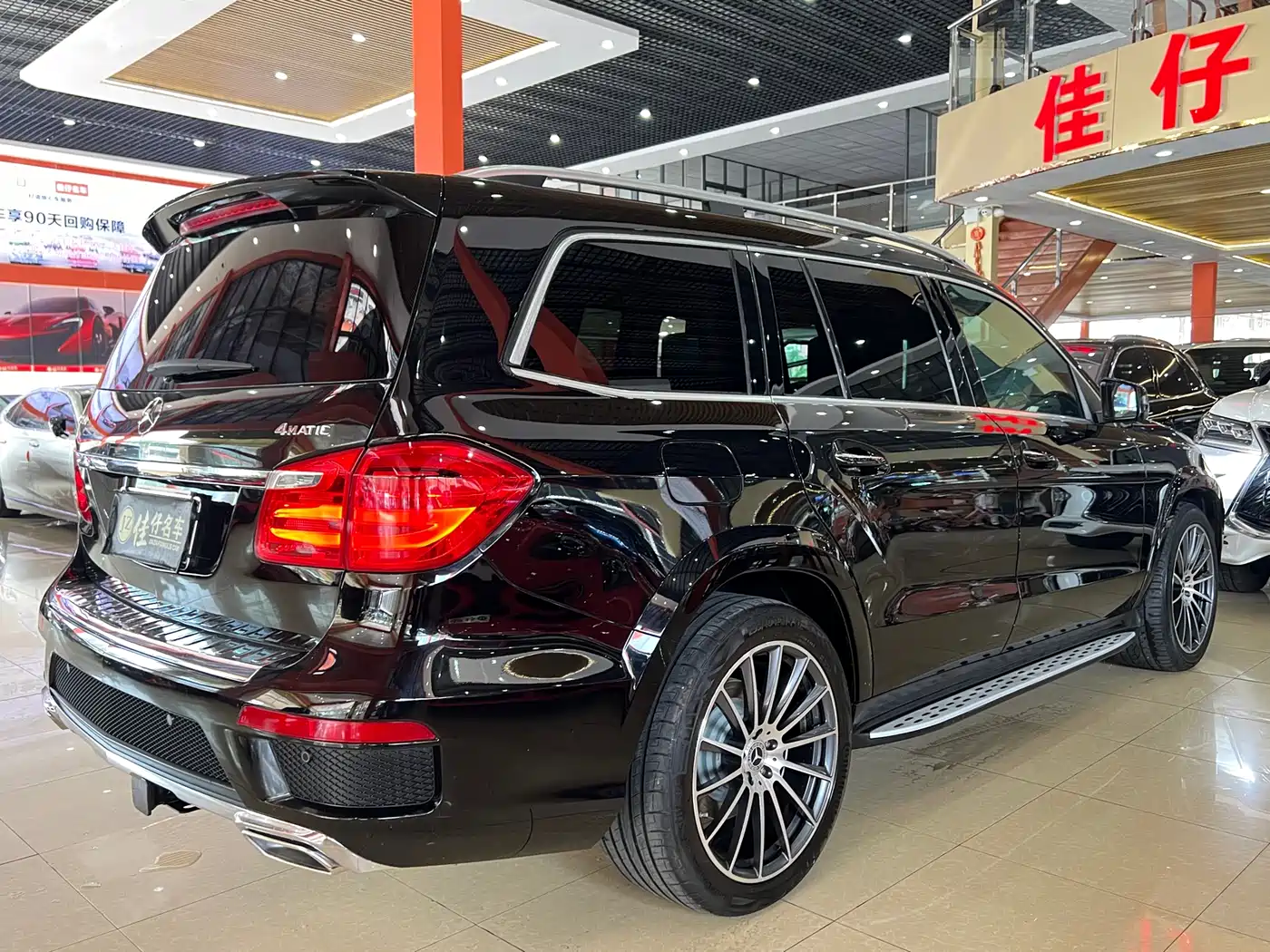 Mercedes-Benz GL-Class фото 5