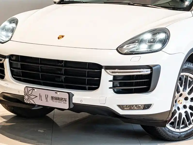 Porsche Cayenne 2016 Cayenne Turbo 4.8T фото 20