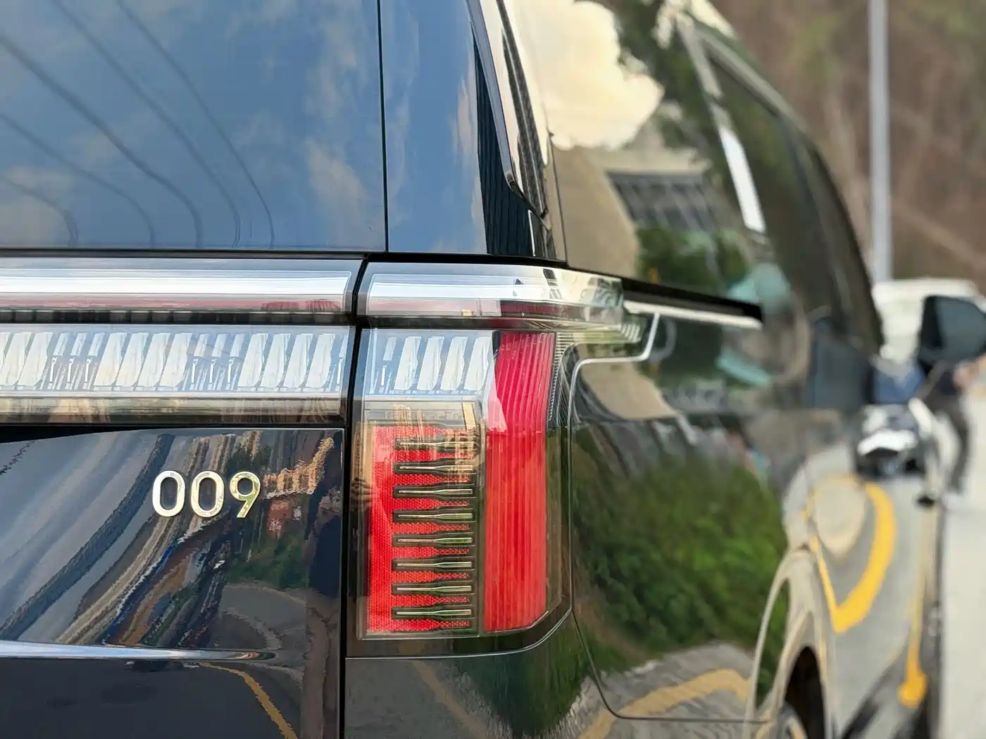 ZEEKR EXTREME KRYPTON 009