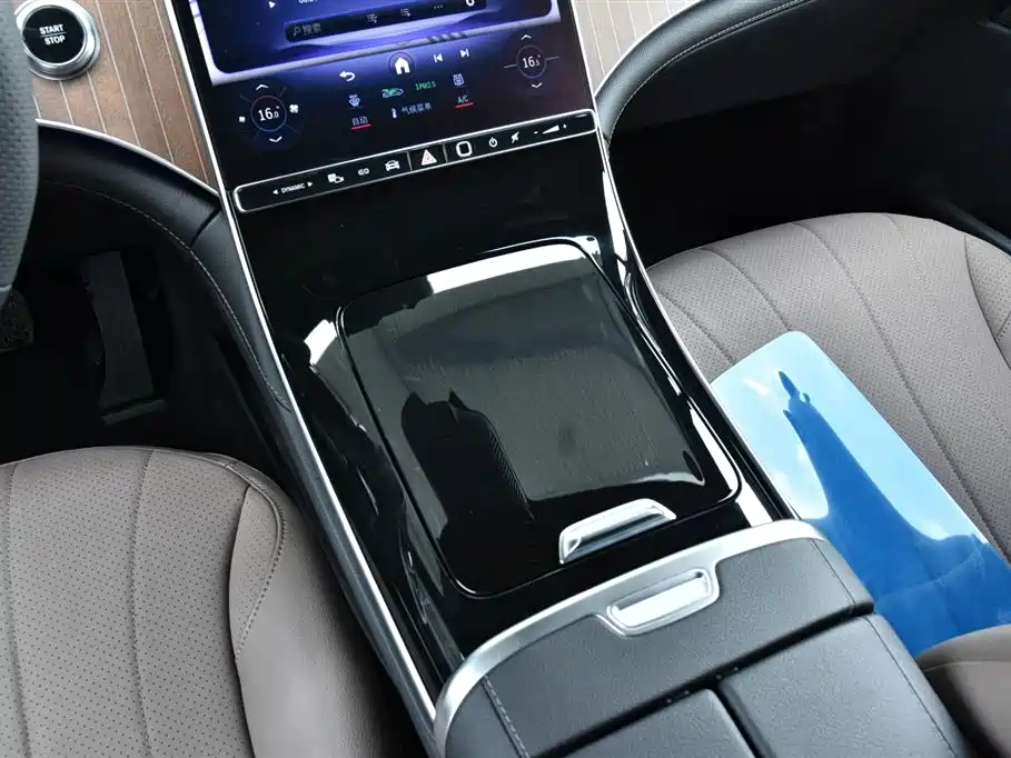 Mercedes-Benz EQE SUV 2024 500 4MATIC Pioneer Edition фото 13