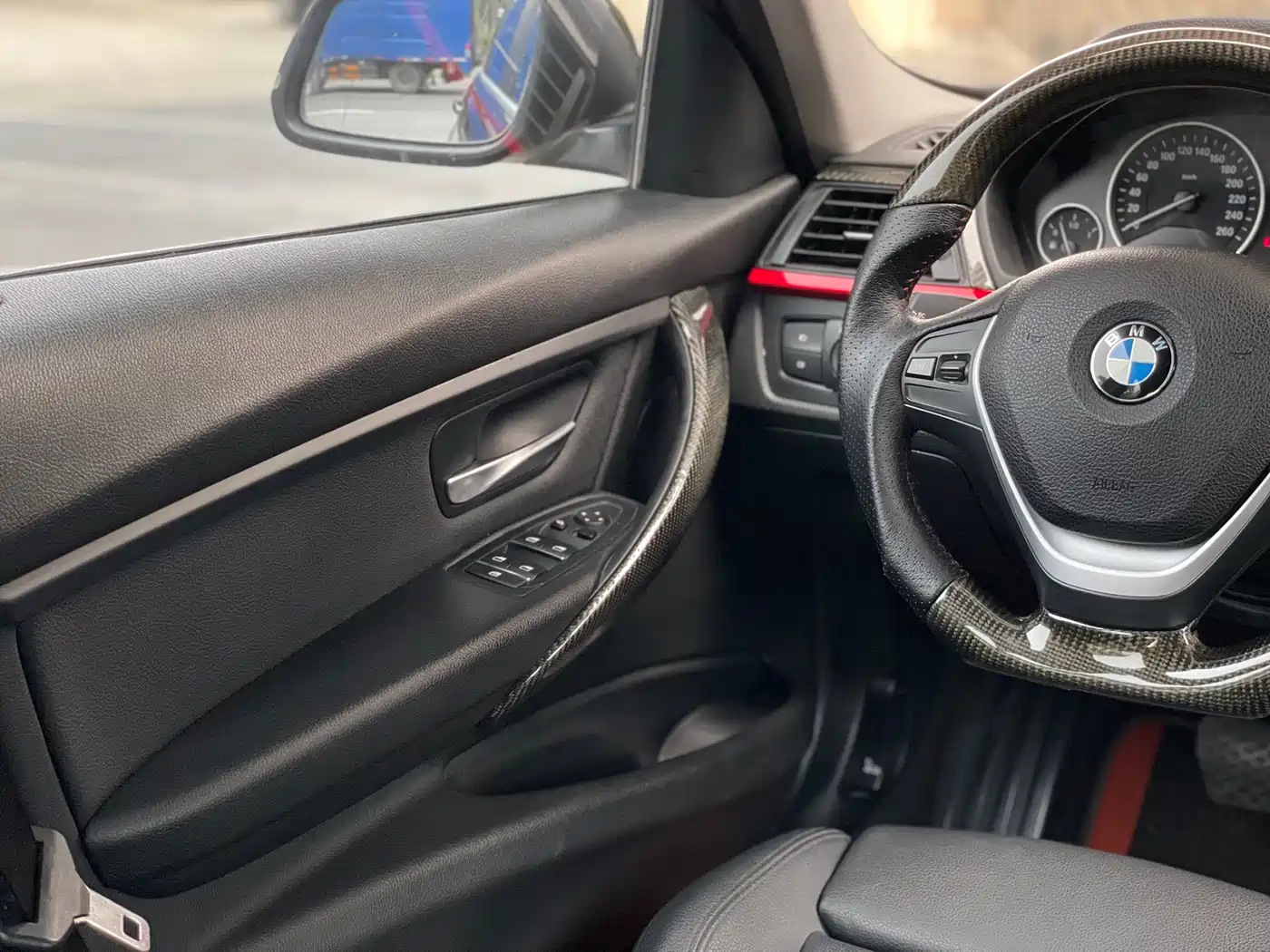 BMW 3 Series 2018 320Li Fashion Style фото 15