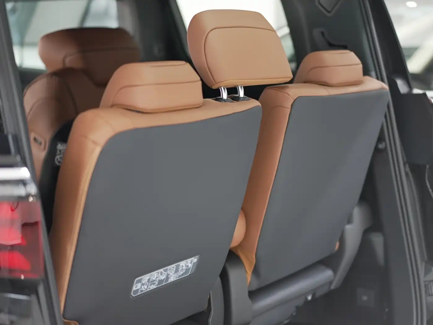 Toyota Alphard 2024 Hybrid 2.5L Ultimate Enjoyment Edition фото 15