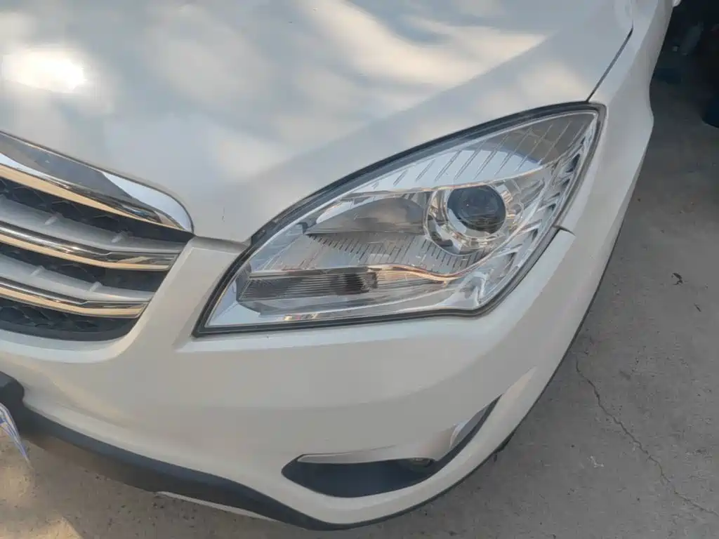 Фото 24 - Changan CS35
