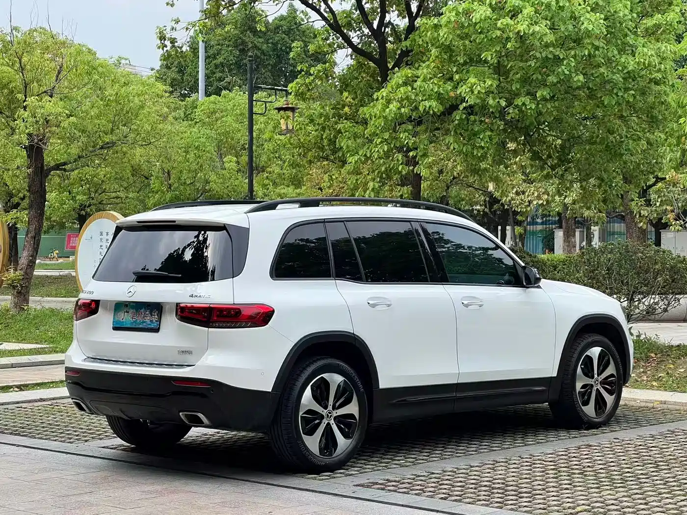 Mercedes-Benz GLB 2021 GLB 200 4MATIC фото 2
