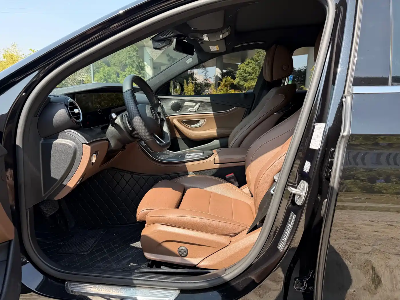 Mercedes-Benz E-Class 2022 Facelift E 300 L Sport Fashion Style фото 4