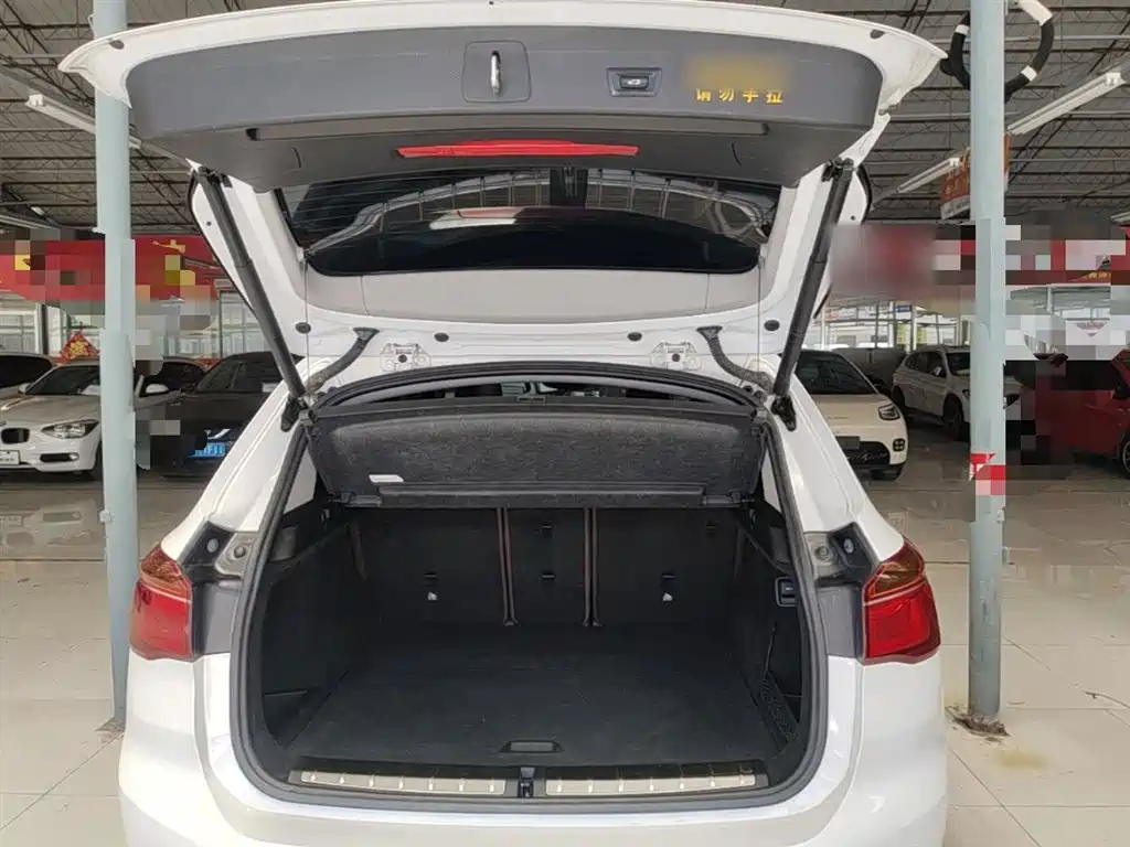 BMW X1 2016 sDrive18Li Luxury Model фото 19
