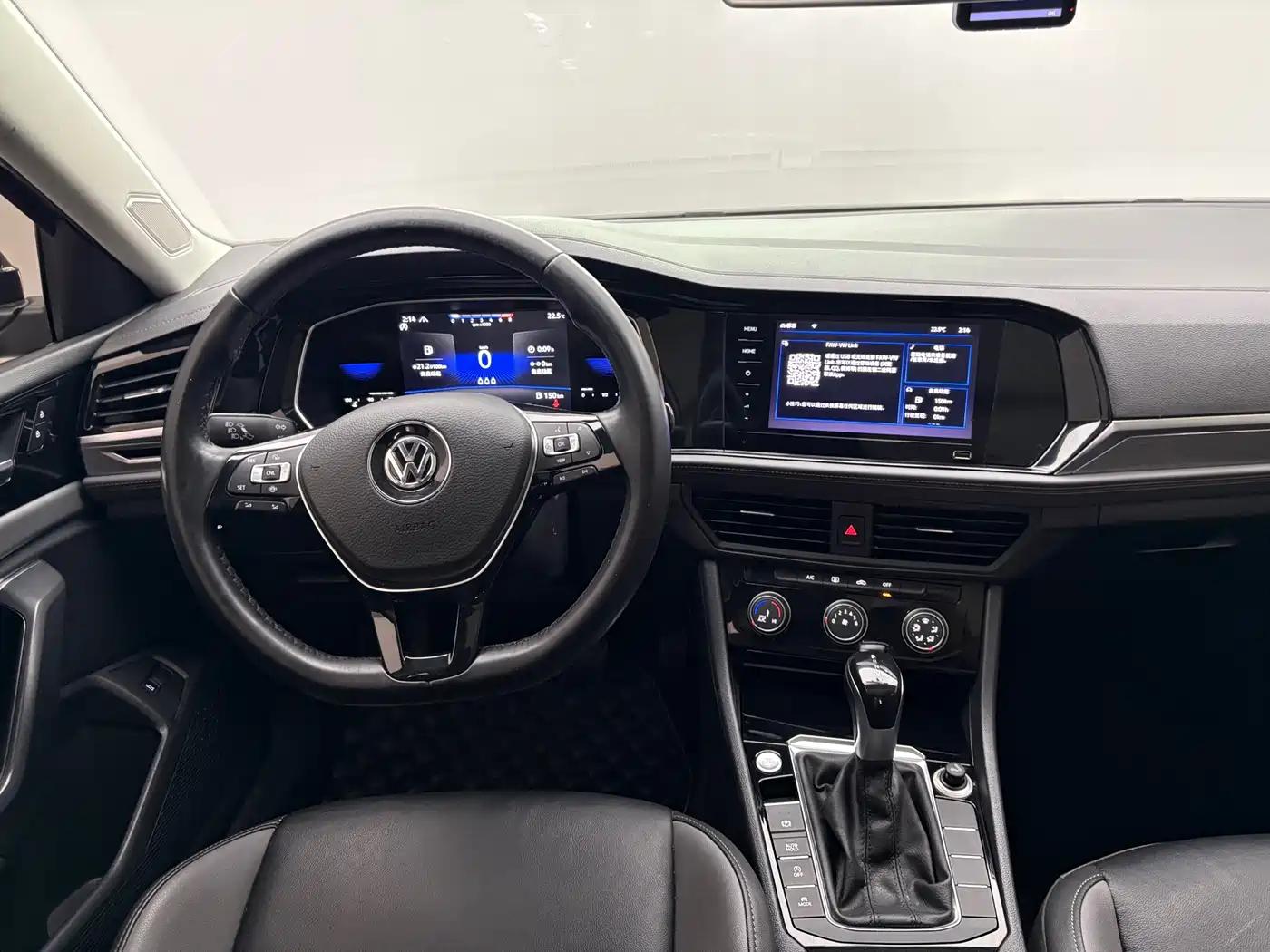 Volkswagen Sagitar 2021 200TSI DSG Comfort Smart Edition фото 12