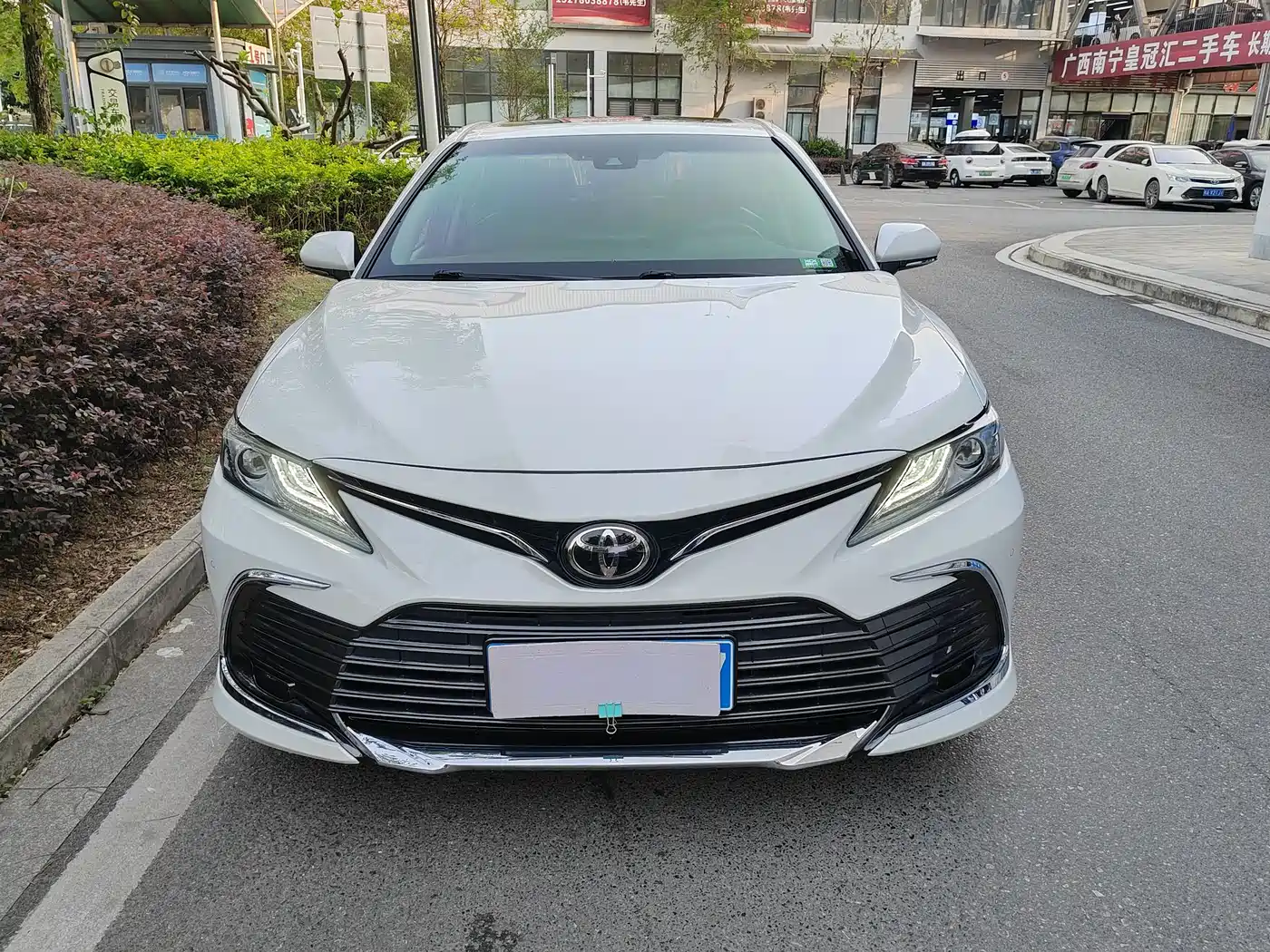 Toyota Camry 2023 2.0G Luxury Edition фото 2