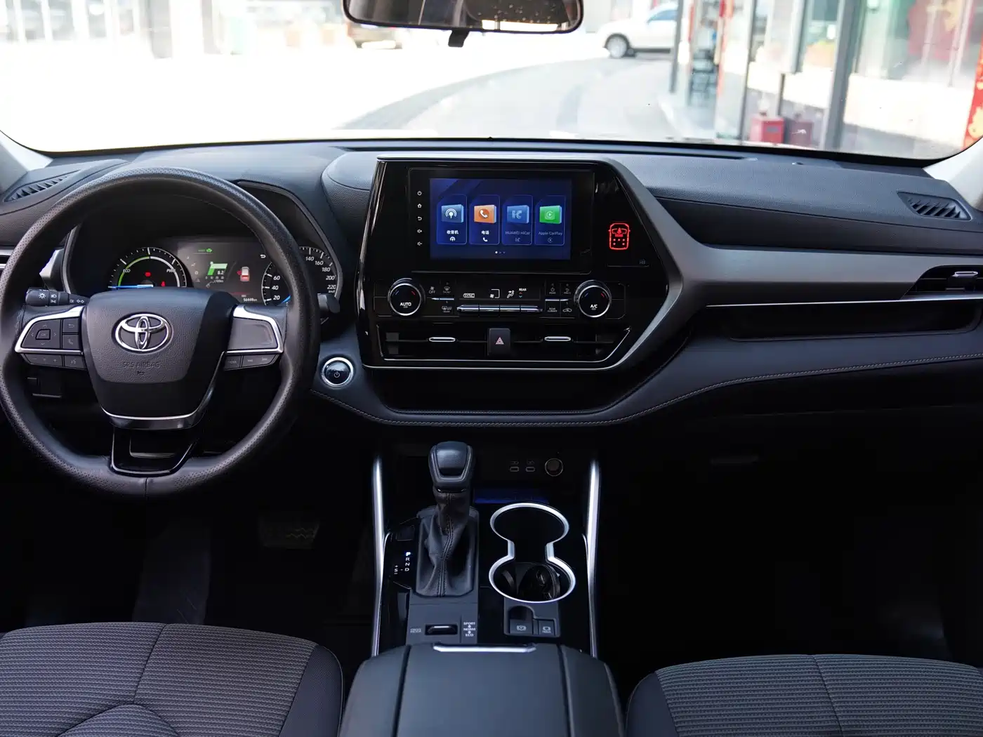 TOYOTA HIGHLANDER
