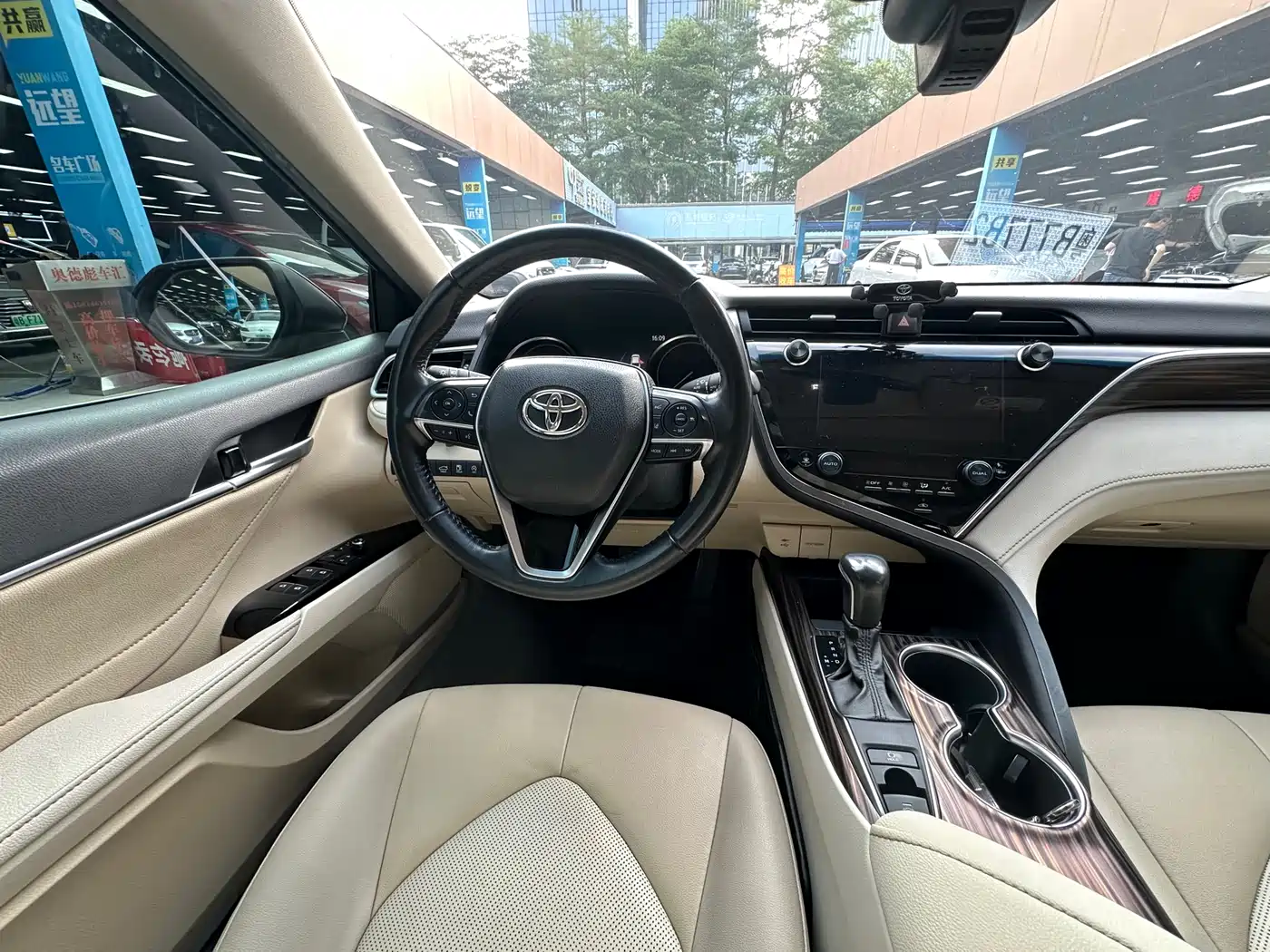 Toyota Camry 2019 2.0G Luxury (China V) фото 5