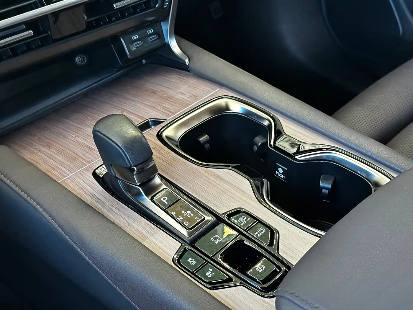 Lexus RX New Energy 2023 450h+ 4WD Enjoyment фото 9