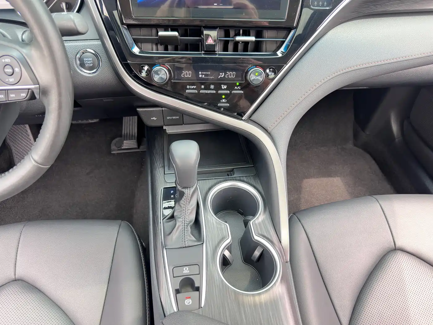 Toyota Camry 2021 2.0G Luxury Edition фото 17