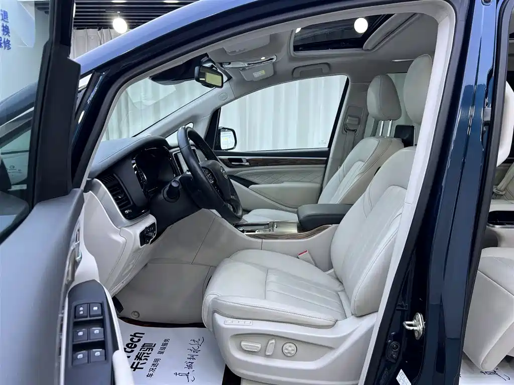 GAC Trumpchi Trumpchi M8 2018 320T Flagship Edition фото 7