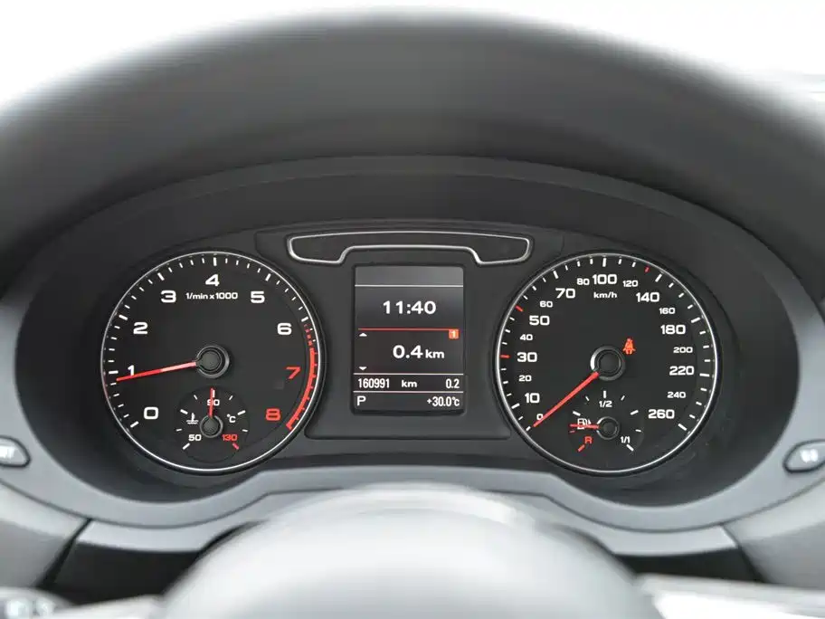 Audi Q3 2015 35 TFSI quattro Technology фото 11