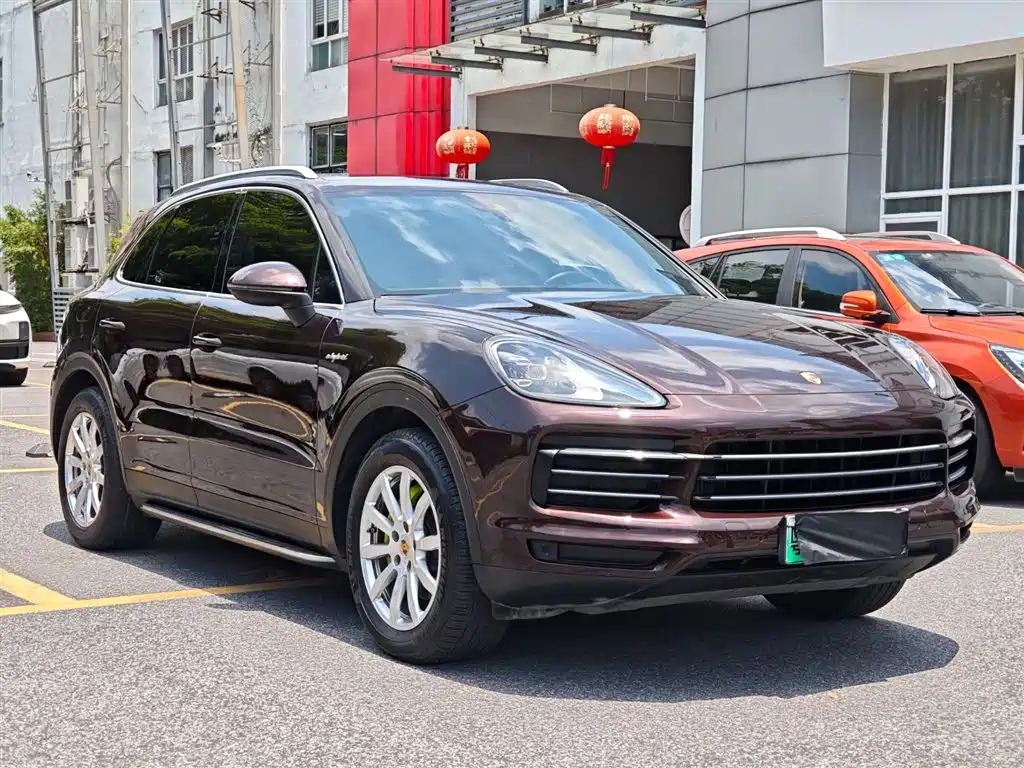 Porsche Cayenne New Energy 2019 Cayenne E-Hybrid 2.0T фото 3