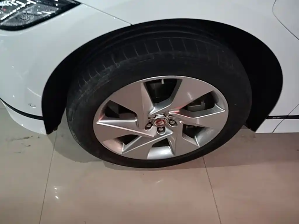 Jaguar I-PACE 2020 2018 EV400 SE