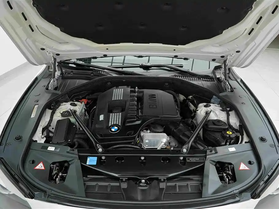 BMW 7 Series 2011 2009 740Li Luxury