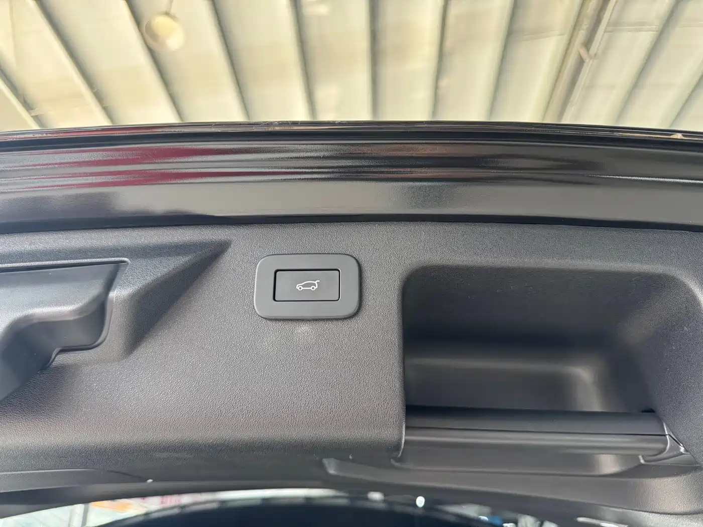 Land Rover Discovery Sport 2023 249PS R-Dynamic S Performance Version фото 23