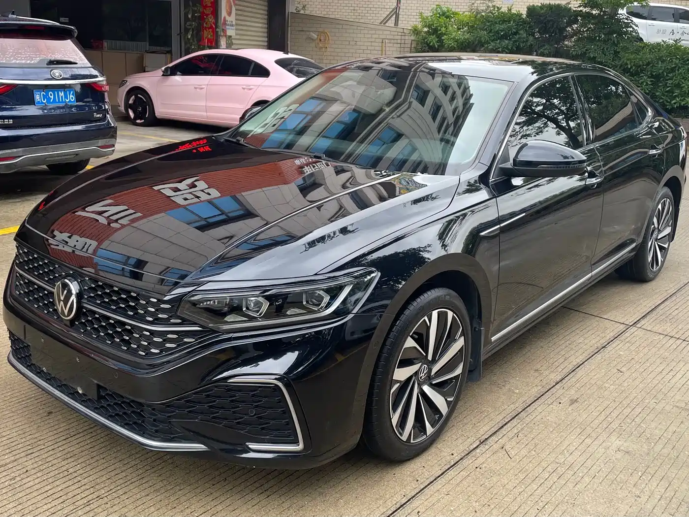 Volkswagen Passat 2022 330TSI Starlight Luxury Edition