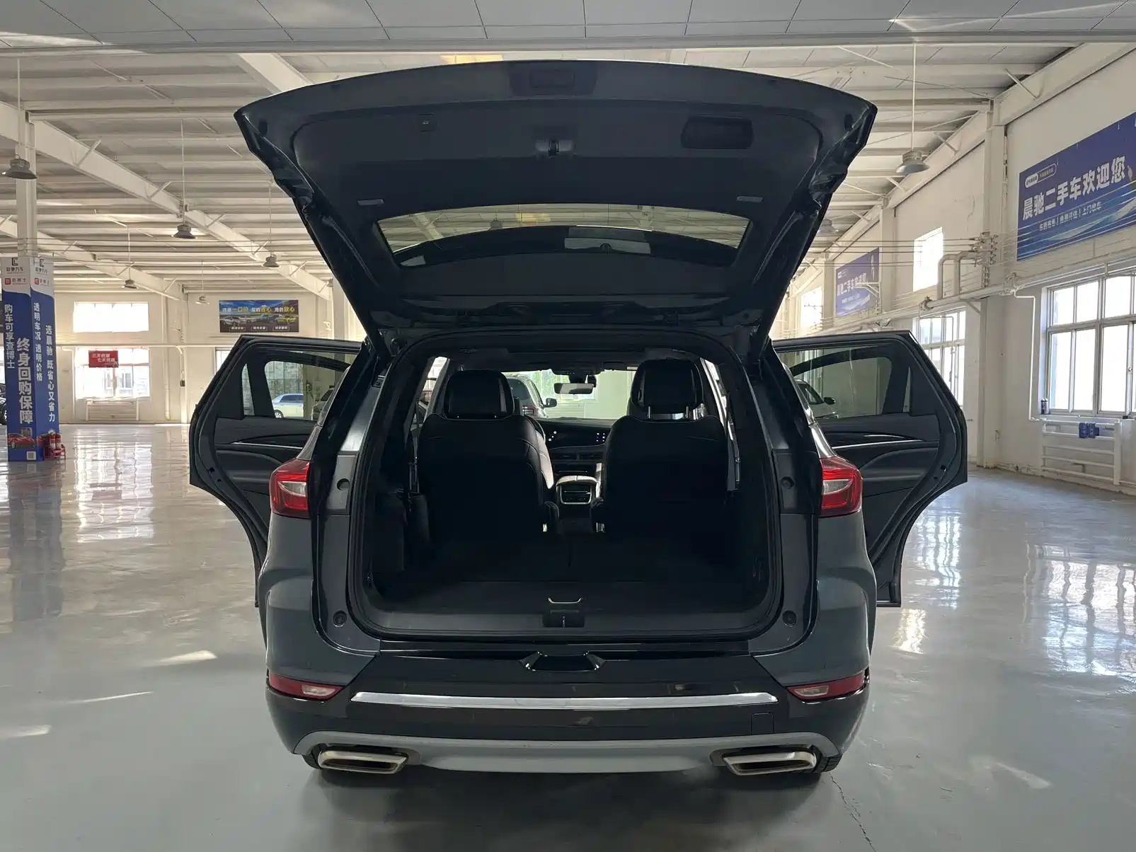 Фото 16 - Buick Enclave