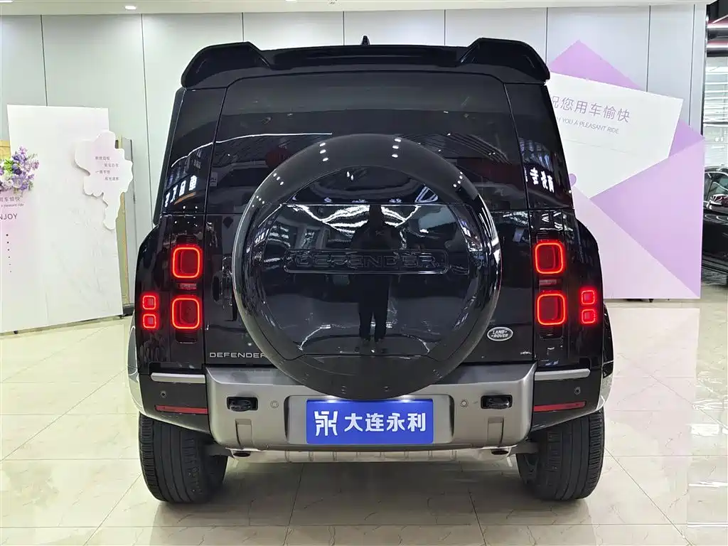 Land Rover Defender 2024 110 3.0T P400 X-DYNAMIC HSE фото 5