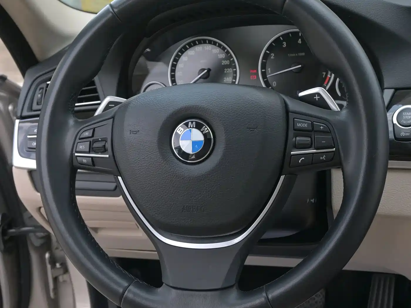 Фото 10 - BMW 5 Series