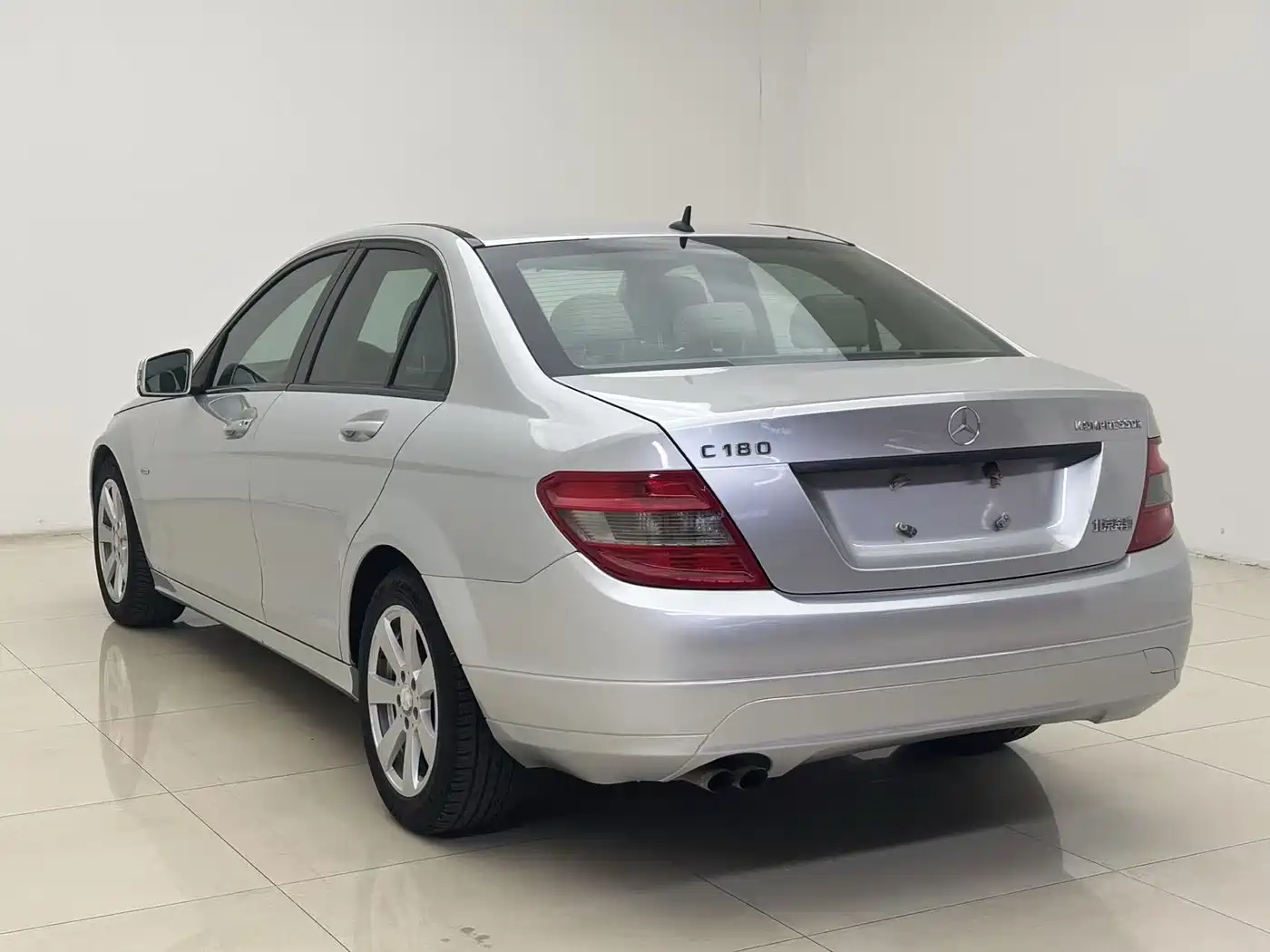 Mercedes-Benz C-Class 2010 C 180K Classic фото 6