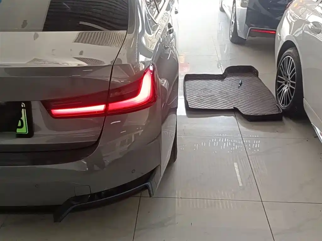 BMW i3 2022 eDrive 35 L фото 8