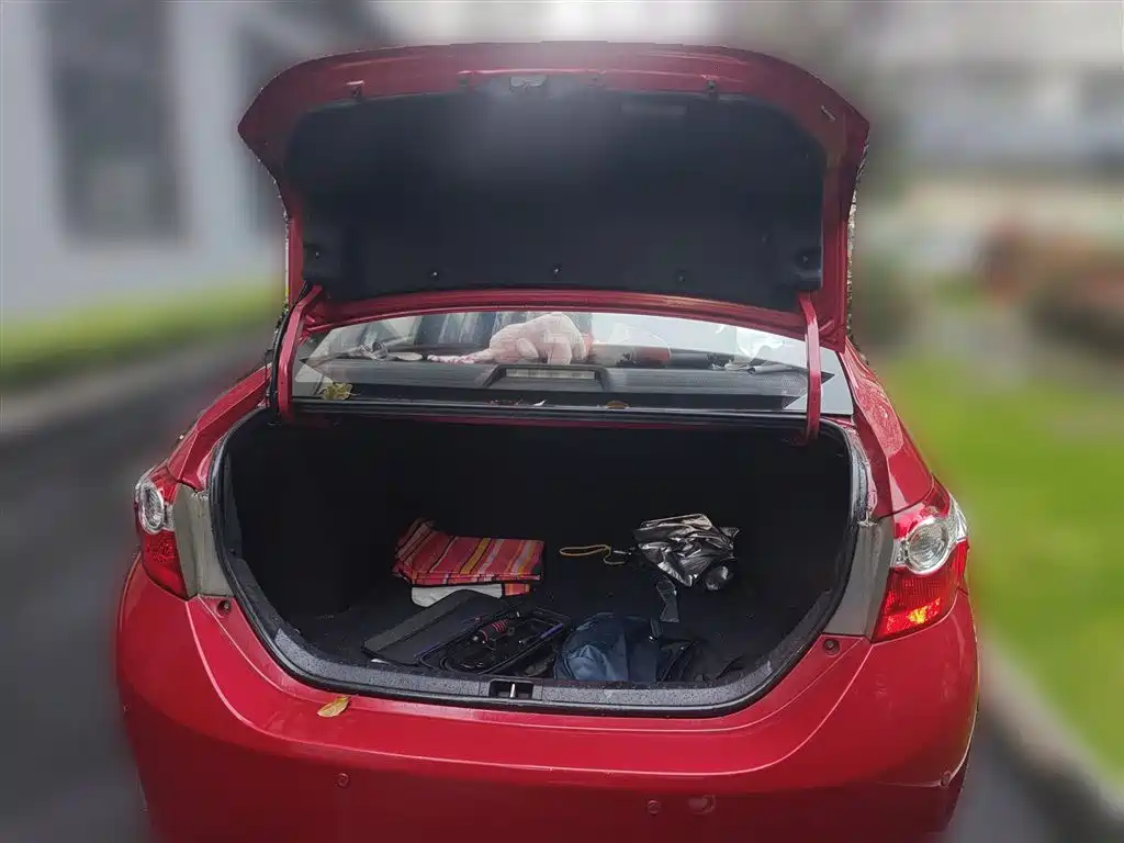 Toyota Levin 2014 1.6G CVT Elite Edition фото 10