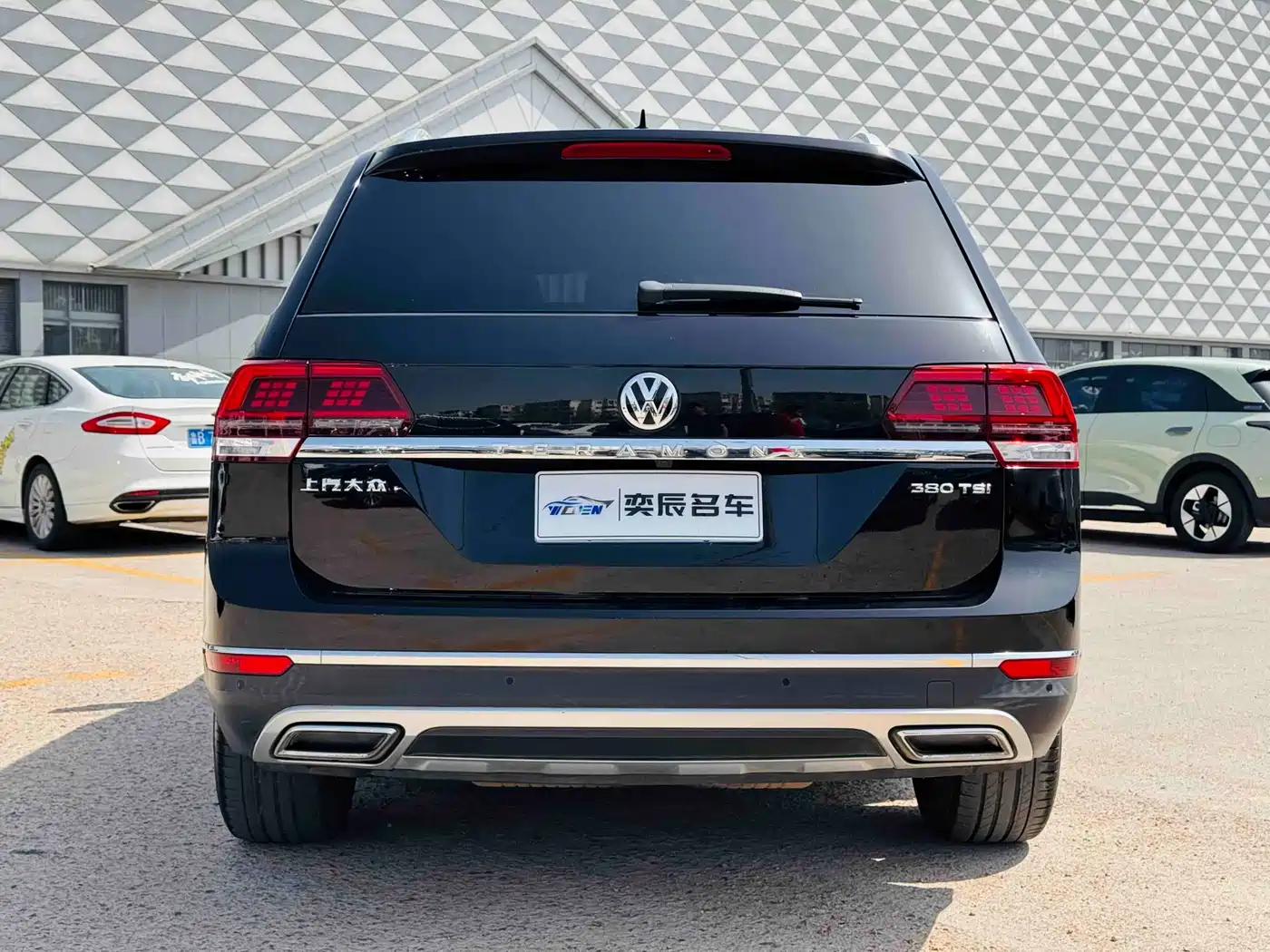 Volkswagen Teramont 2017 380TSI 4WD Luxury Edition фото 5