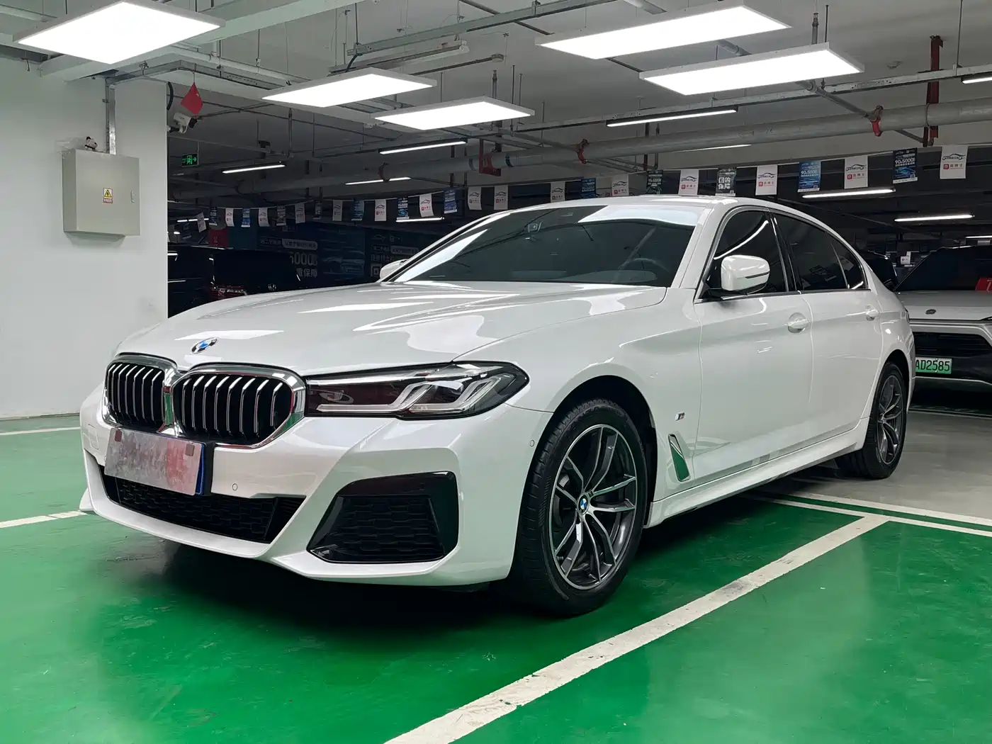 BMW 5 Series 2022 525Li M Sport Package