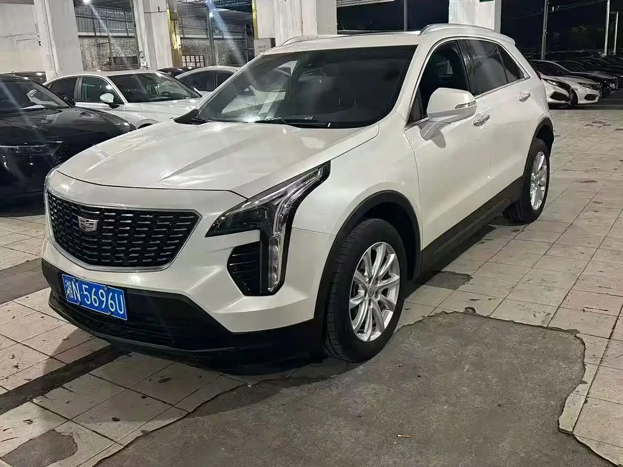 Фото 1 - Cadillac XT4