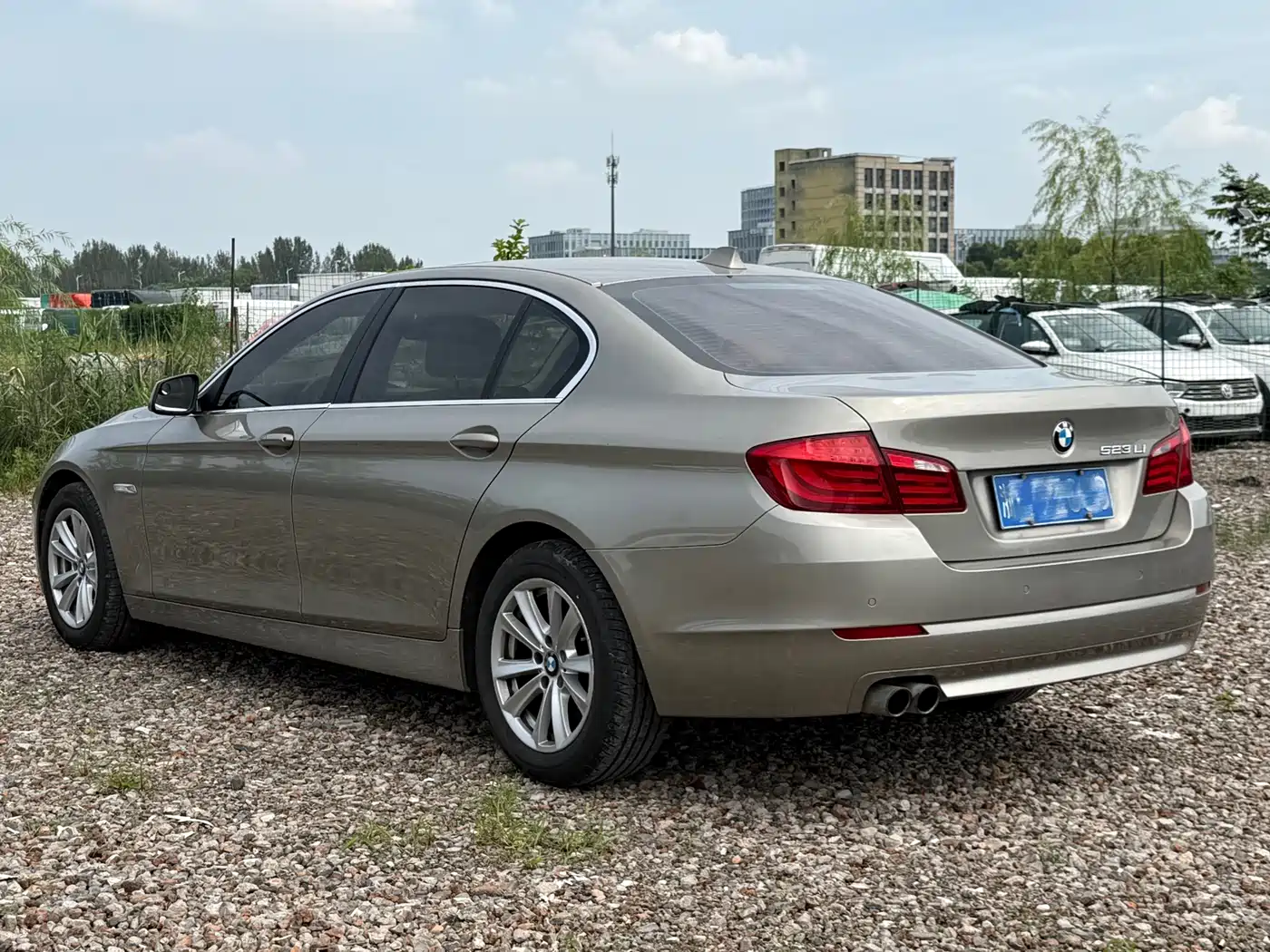 صورة 11 - BMW 5 Series