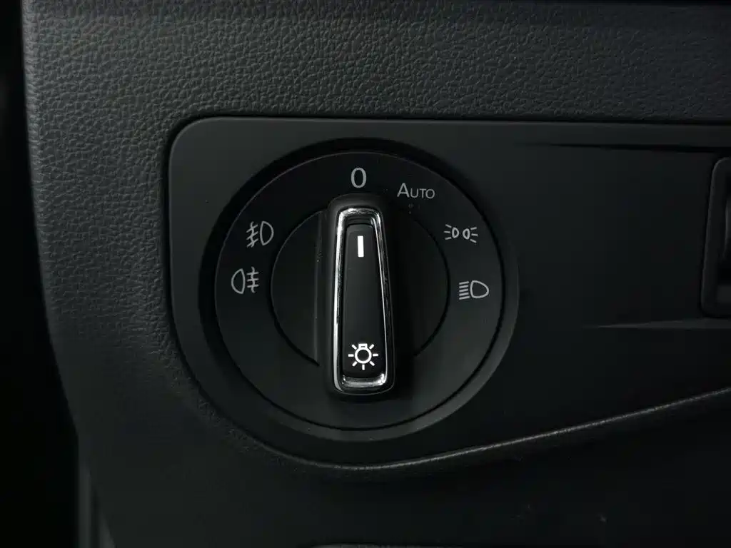 Volkswagen Tiguan L 2018 330TSI Automatic 2WD Luxury Edition фото 21